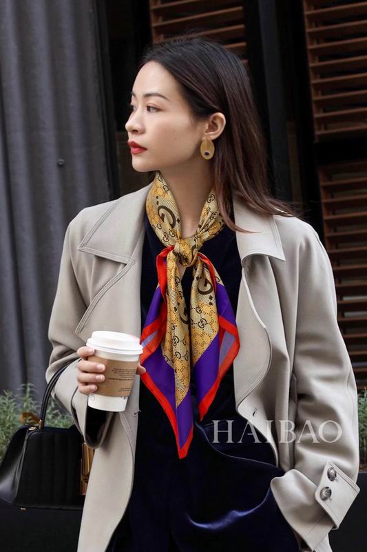Gucci silk scarf 90X90cm E10 (1)